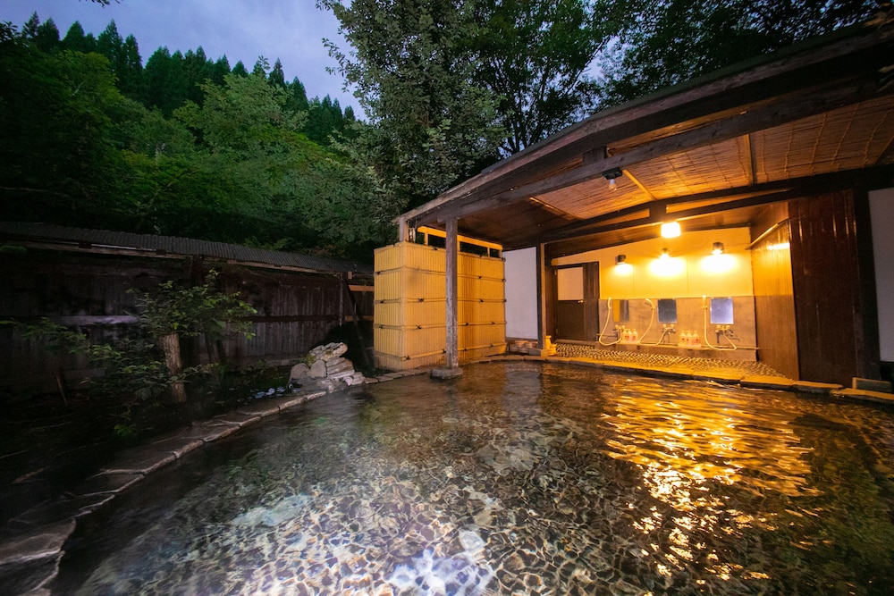 宝泉寺観光ホテル 湯本屋 大分