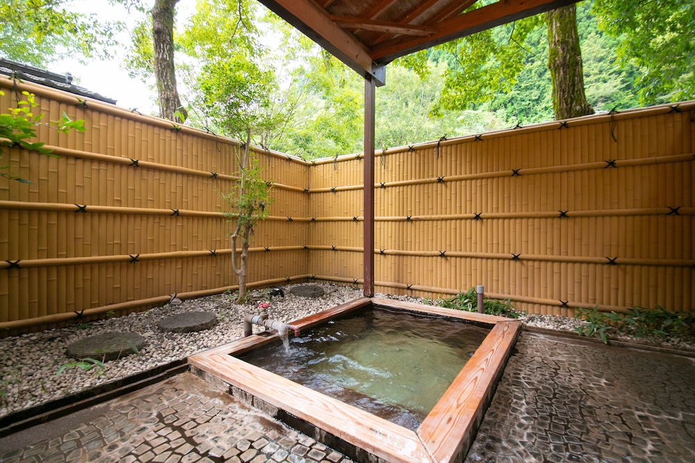 宝泉寺観光ホテル 湯本屋 大分