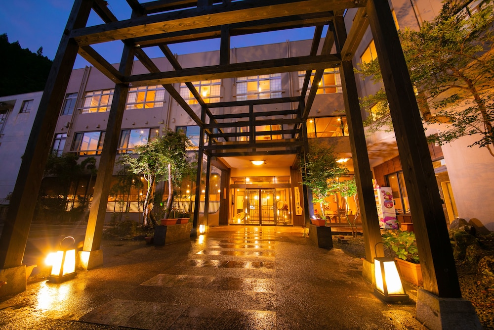宝泉寺観光ホテル 湯本屋 大分