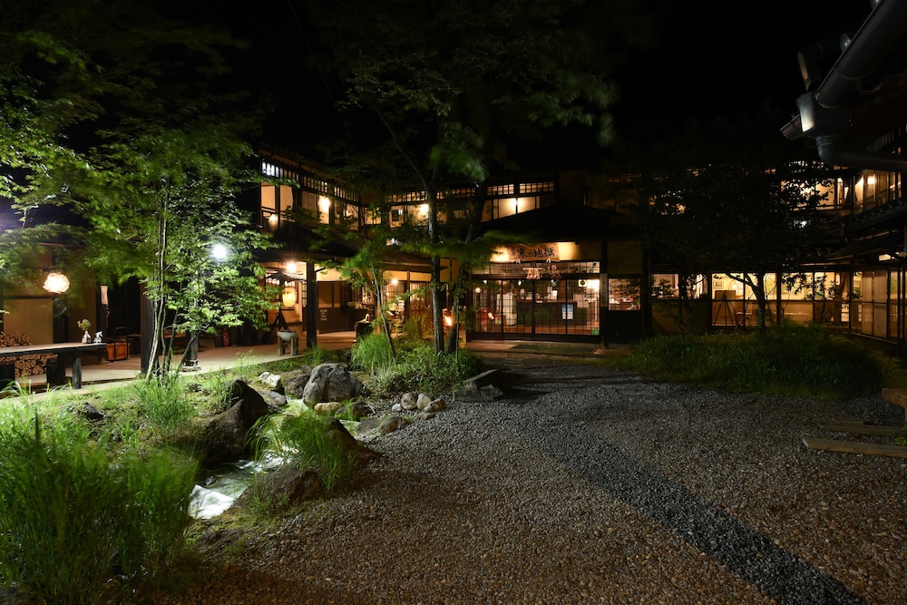寒の地獄旅館 大分