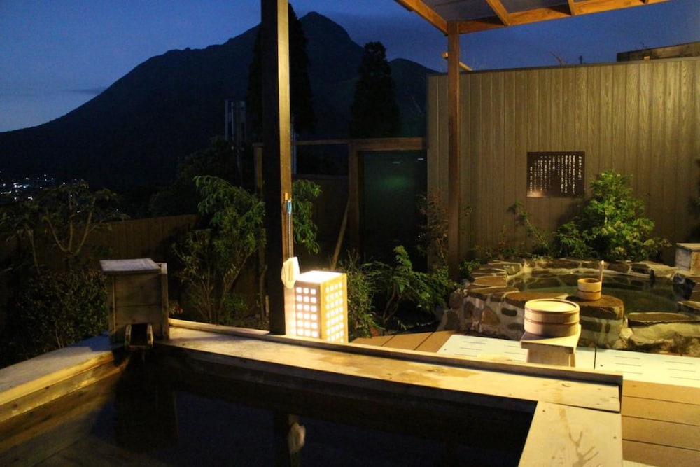 由布院 山荘 吾亦紅 大分