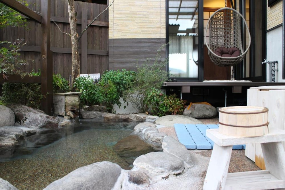 由布院 山荘 吾亦紅 大分