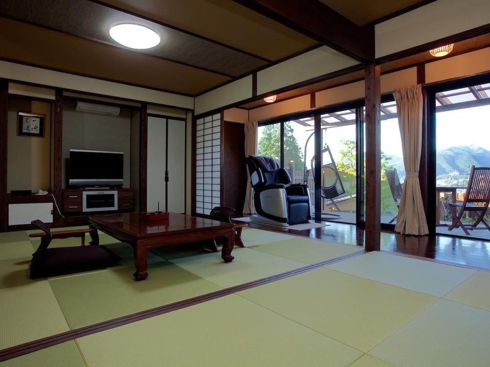 由布院 山荘 吾亦紅 大分