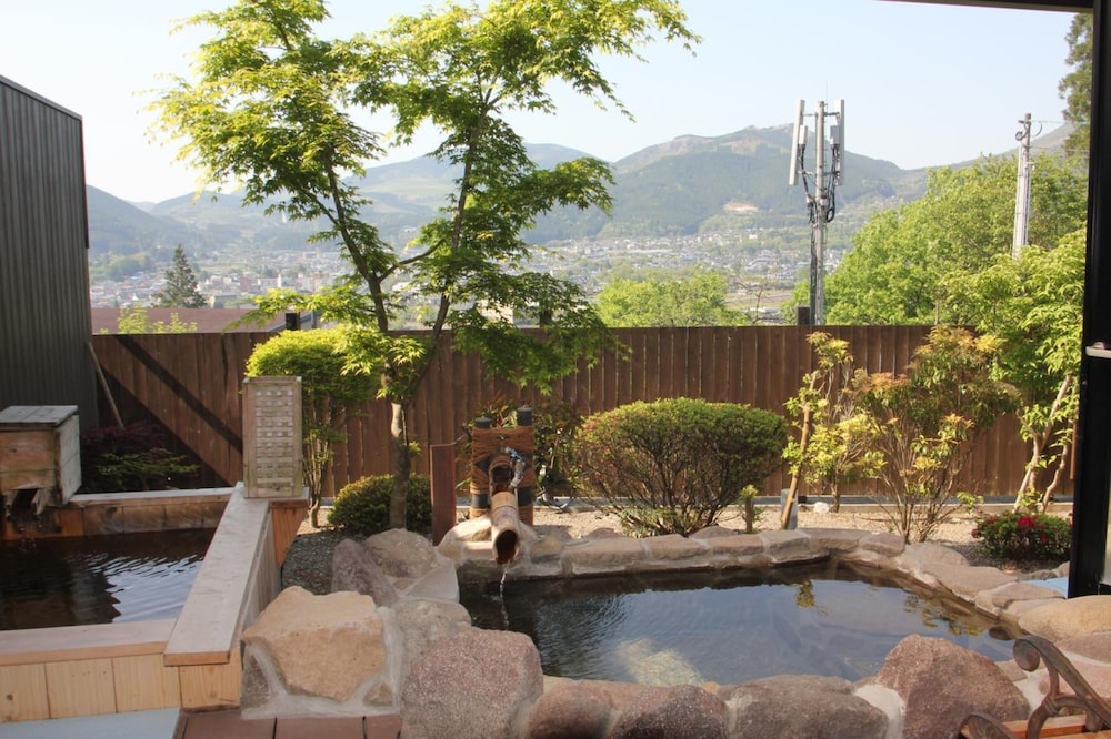 由布院 山荘 吾亦紅 大分