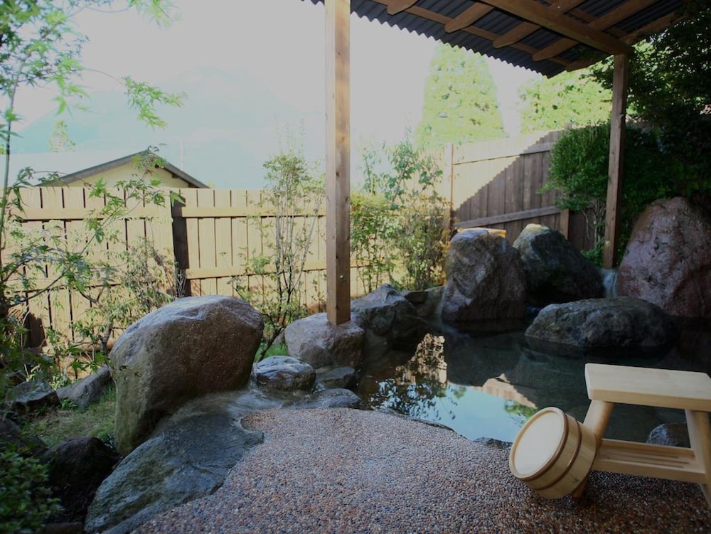 由布院 山荘 吾亦紅 大分