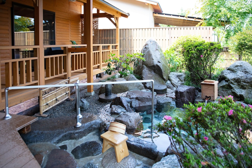 由布院 山荘 吾亦紅 大分