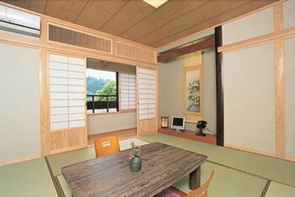 旅館 山城屋 大分