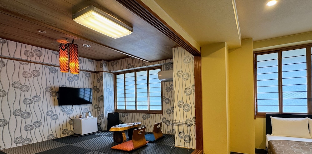 和モダン温泉館 湯布院あかりの宿 大分