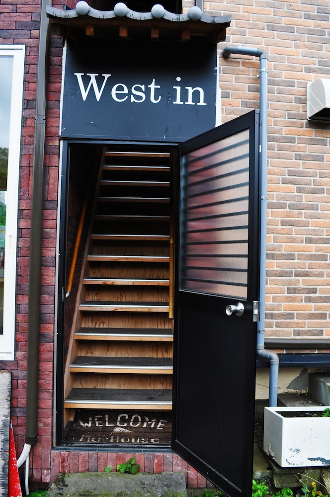WEST IN 大分