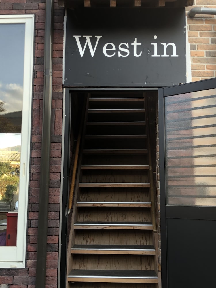 WEST IN 大分