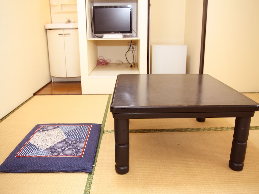 OYO ホテル 新開荘 大分