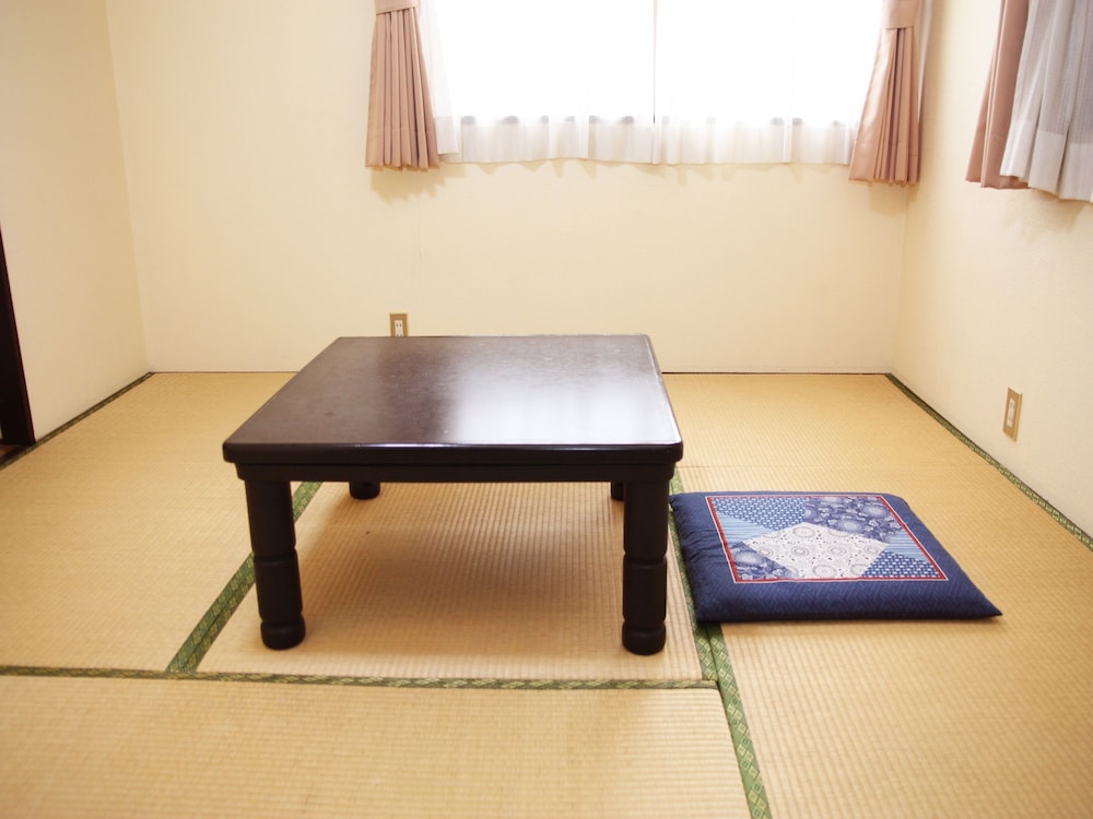 OYO ホテル 新開荘 大分