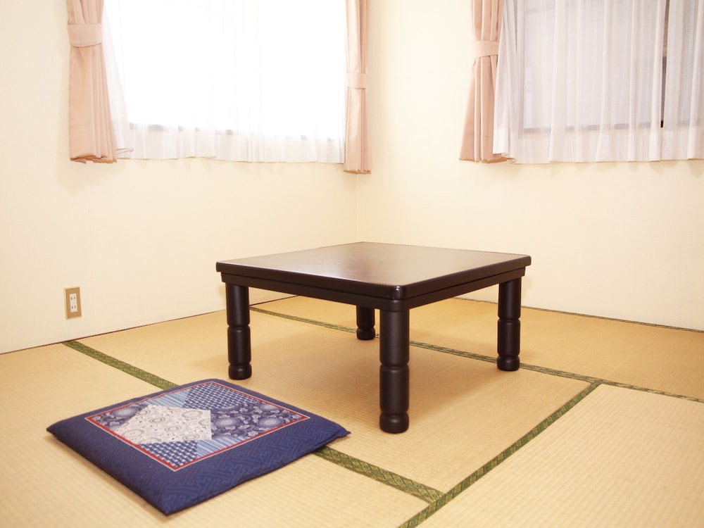 OYO ホテル 新開荘 大分