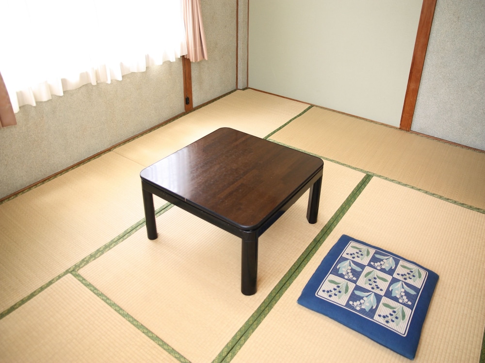 OYO ホテル 新開荘 大分