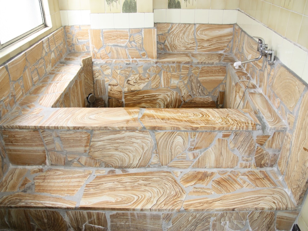 OYO ホテル 新開荘 大分