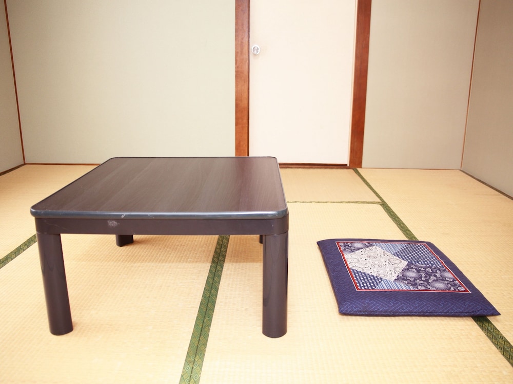 OYO ホテル 新開荘 大分