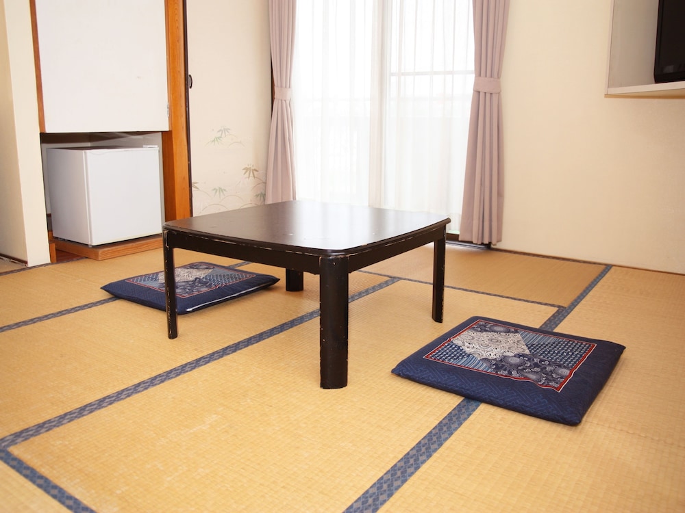 OYO ホテル 新開荘 大分