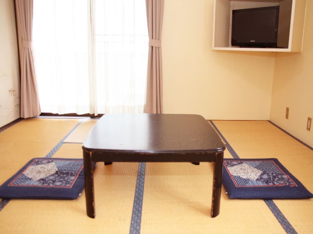 OYO ホテル 新開荘 大分