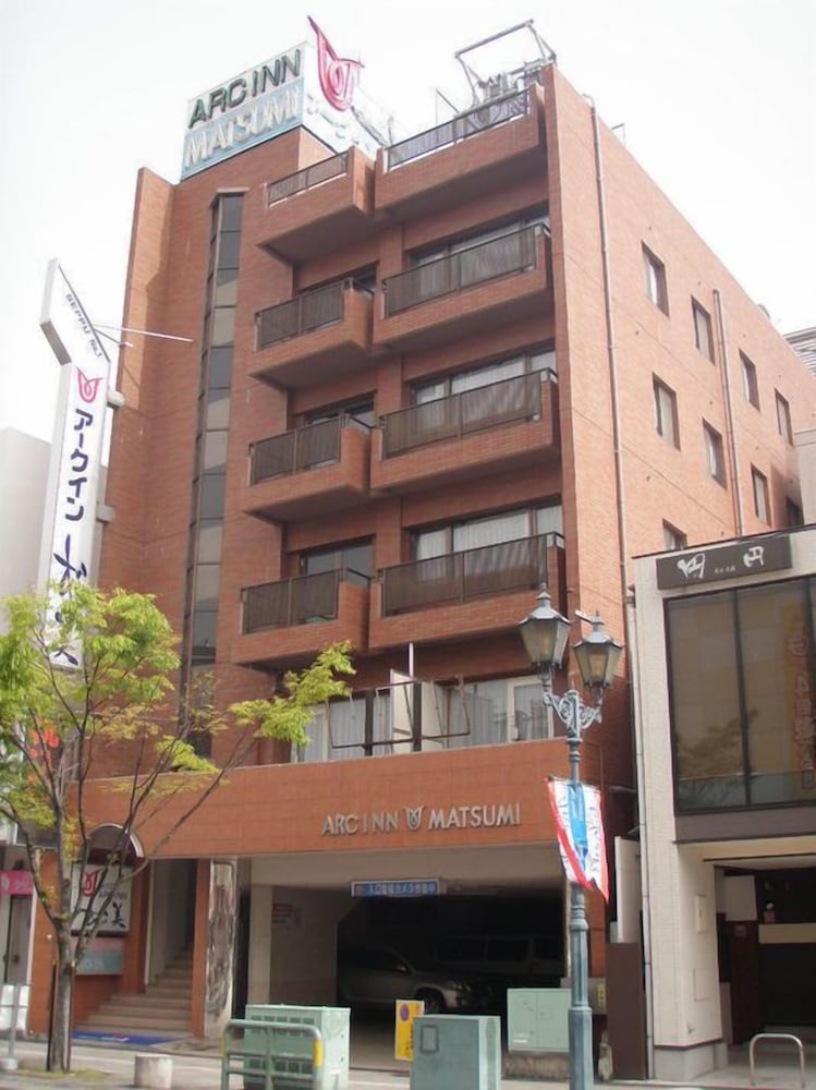 アークイン松美 大分