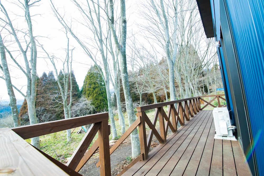 星またたく森のゲストハウス KURIHAI 大分