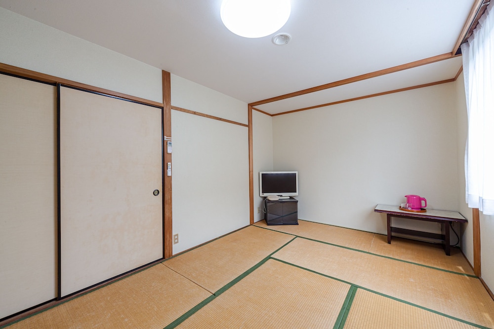 OYO ビジネスホテル久月 津久見 大分