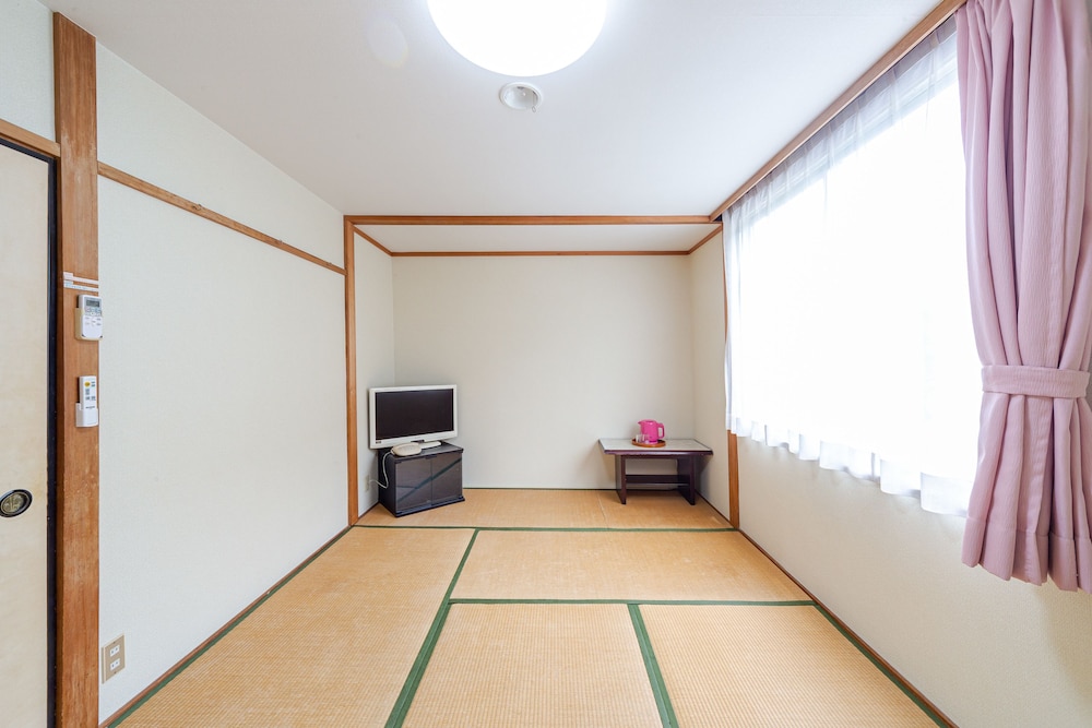 OYO ビジネスホテル久月 津久見 大分