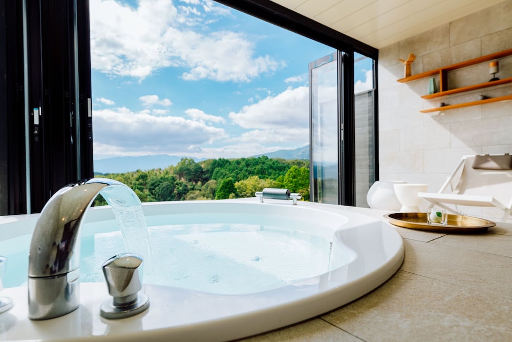 由布院温泉グランピング COMOREBI 大分