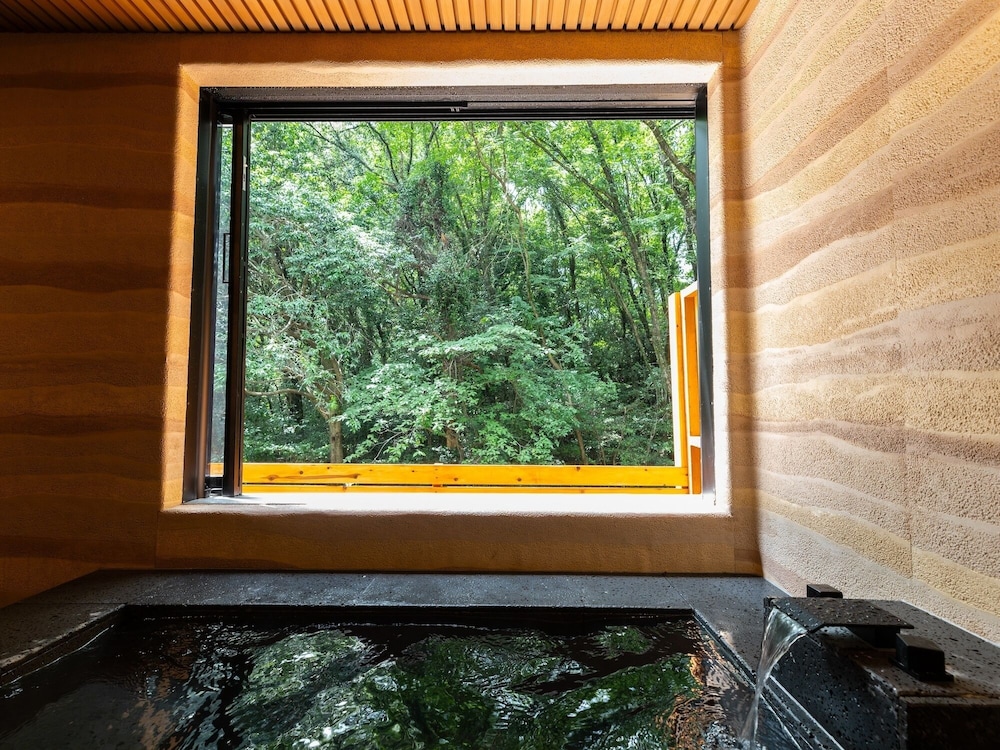 由布院温泉グランピング COMOREBI 大分