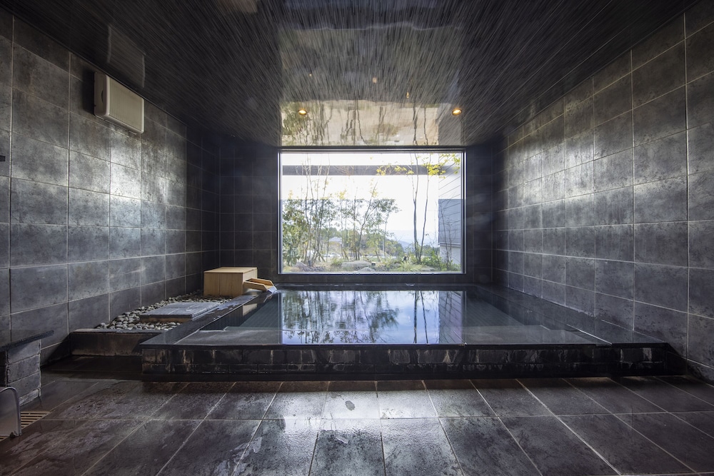 由布院温泉グランピング COMOREBI 大分