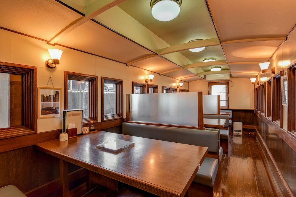 汽車ポッポ食堂と民宿 大分