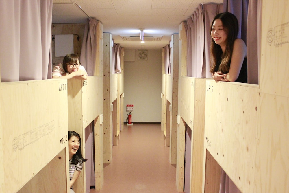 MEZAME HOSTEL 長崎