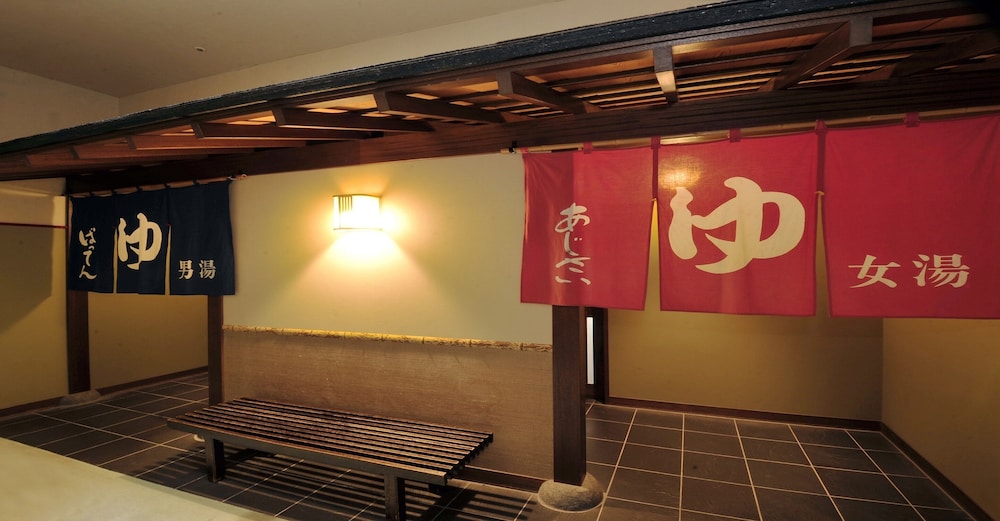 にっしょうかん新館 梅松鶴 長崎