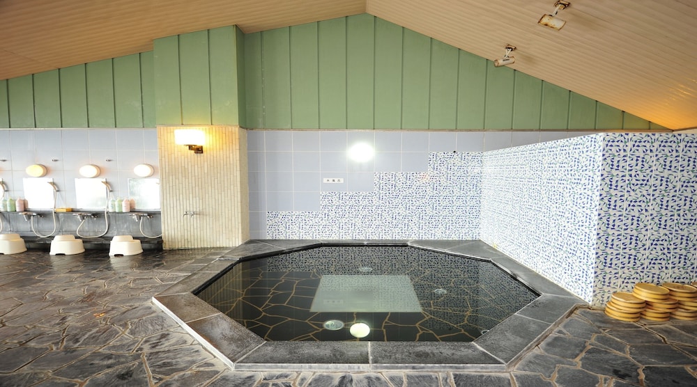 にっしょうかん新館 梅松鶴 長崎