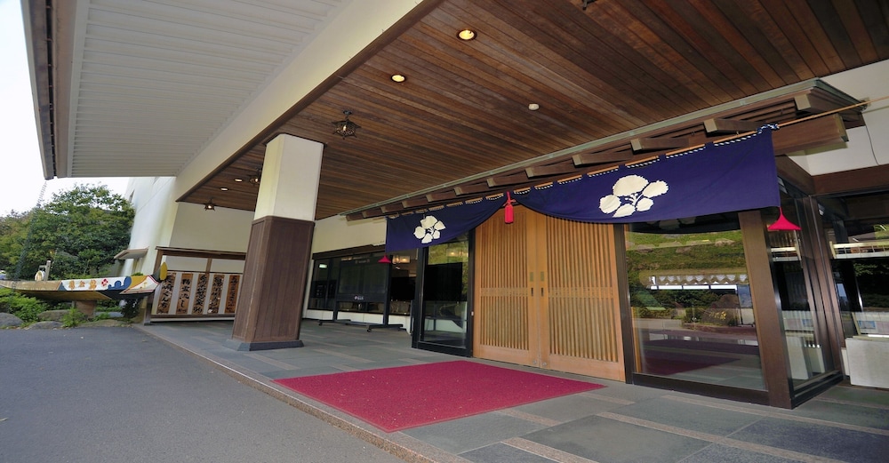 にっしょうかん新館 梅松鶴 長崎