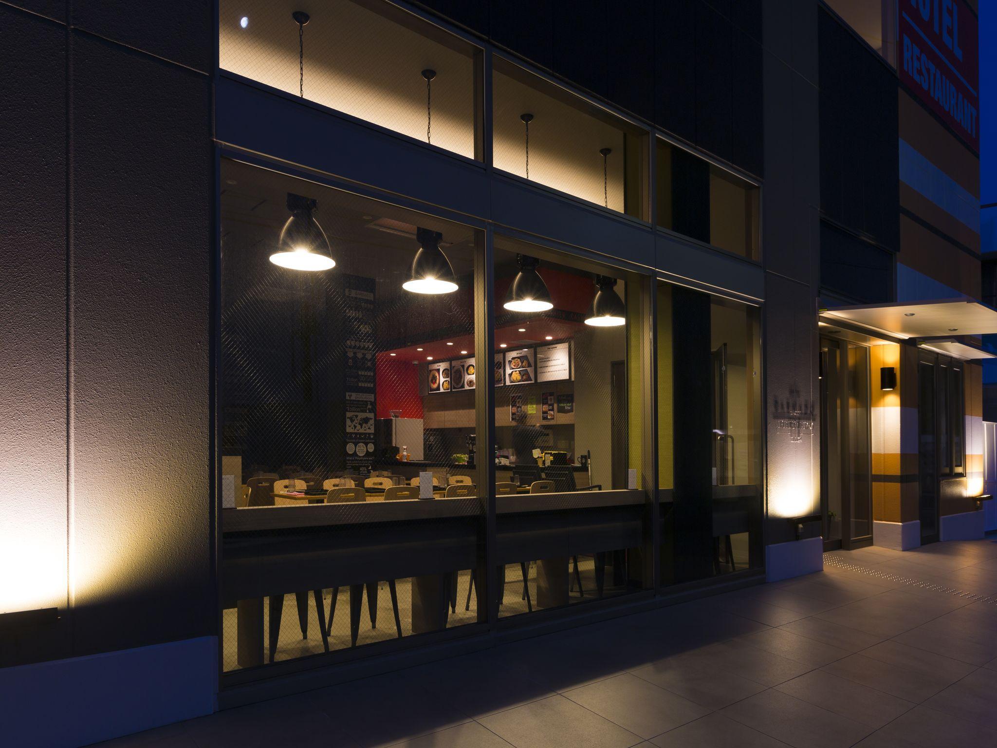 デマドホテル比田勝 長崎