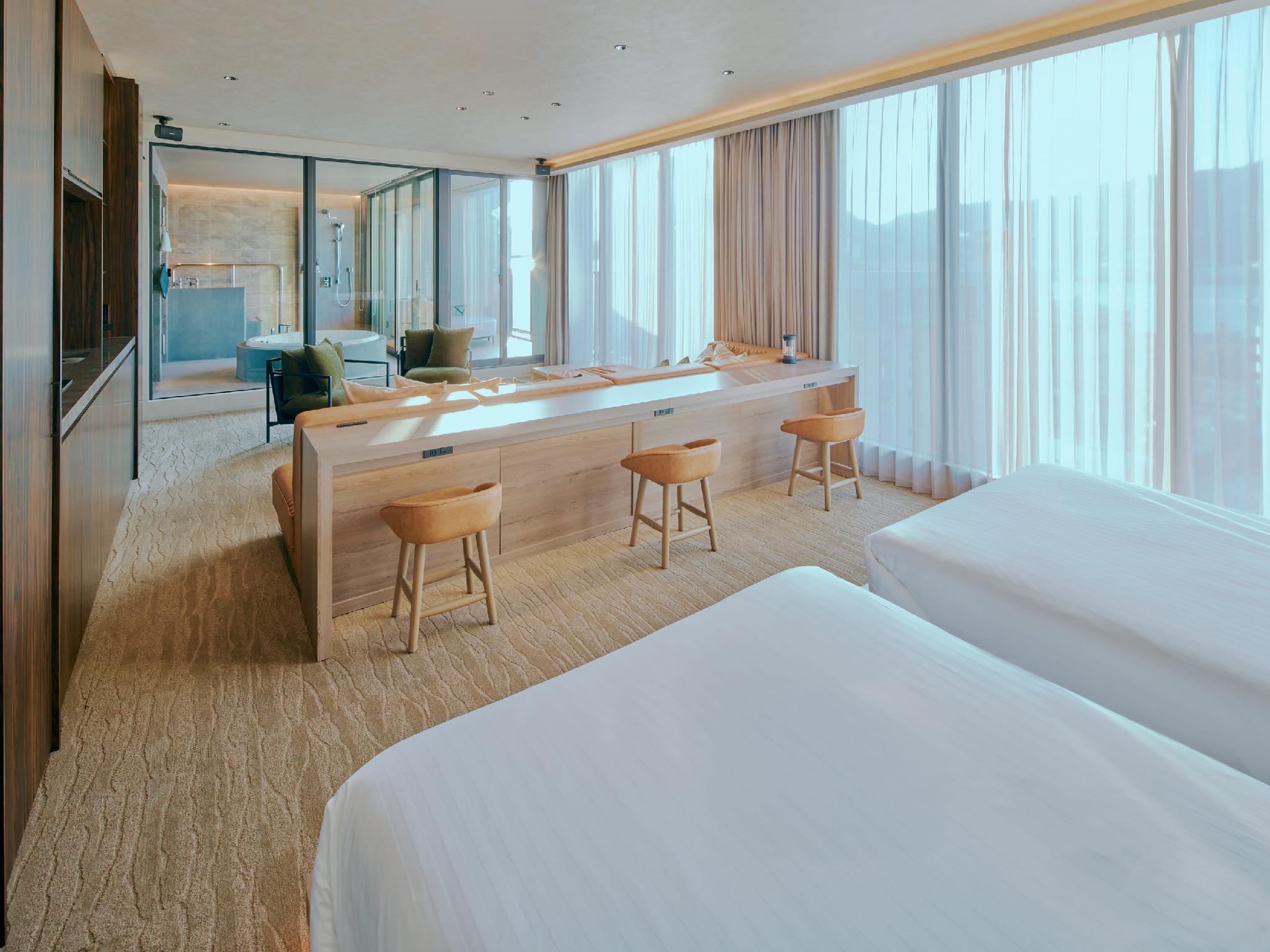 FAV LUX NAGASAKI 長崎