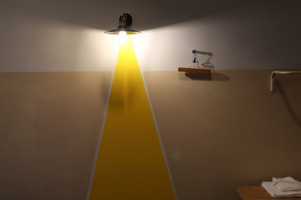 FAN! –ABURATSU- SPORTS BAR & HOSTEL 宮崎