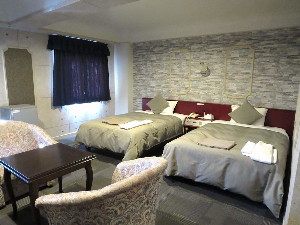 ルミエール日向 宮崎