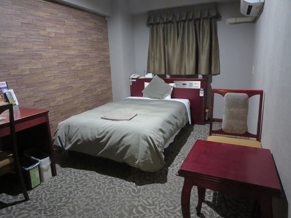 ルミエール日向 宮崎