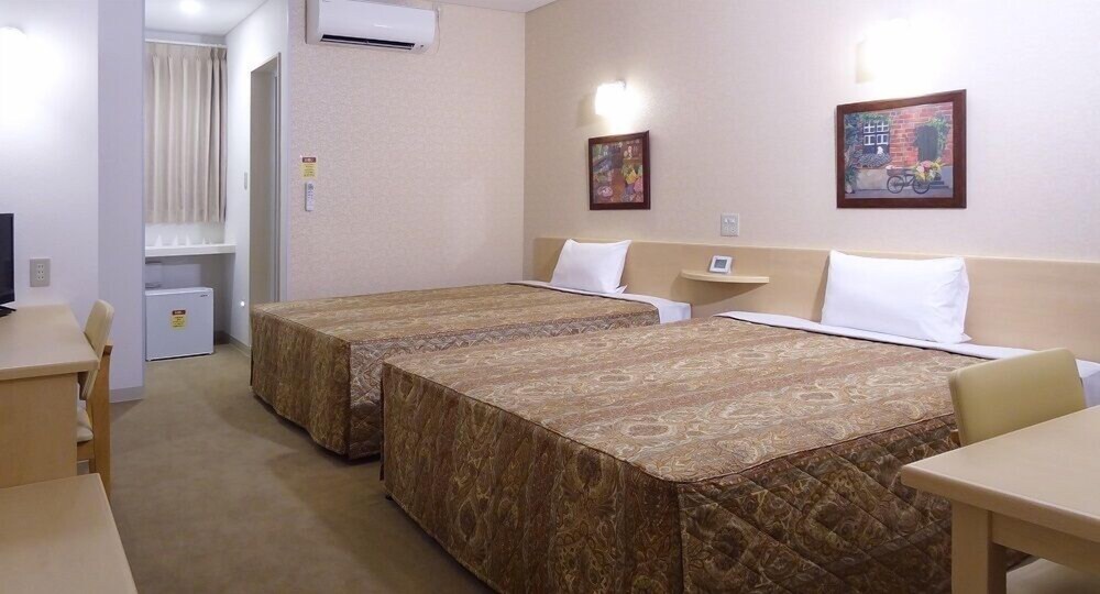 ファミリーロッジ旅籠屋・日向門川店 宮崎