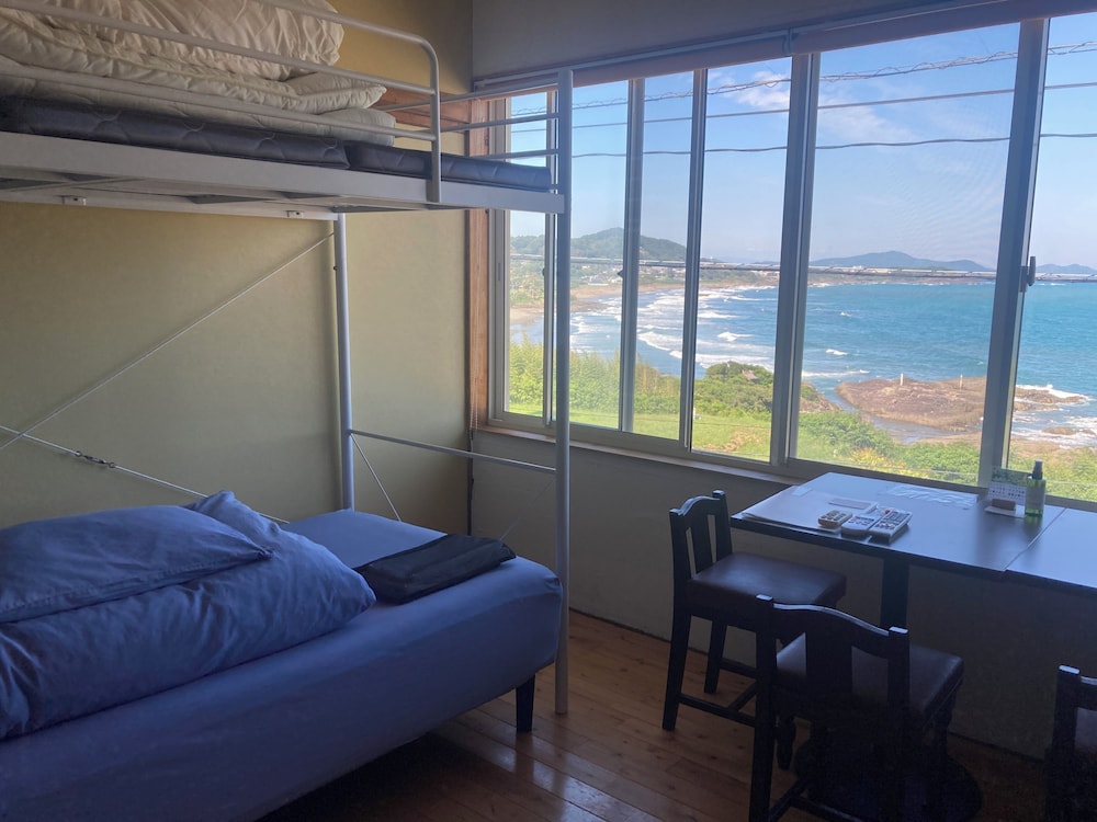 GUEST HOUSE & BEACH CAFE FUEGO 宮崎