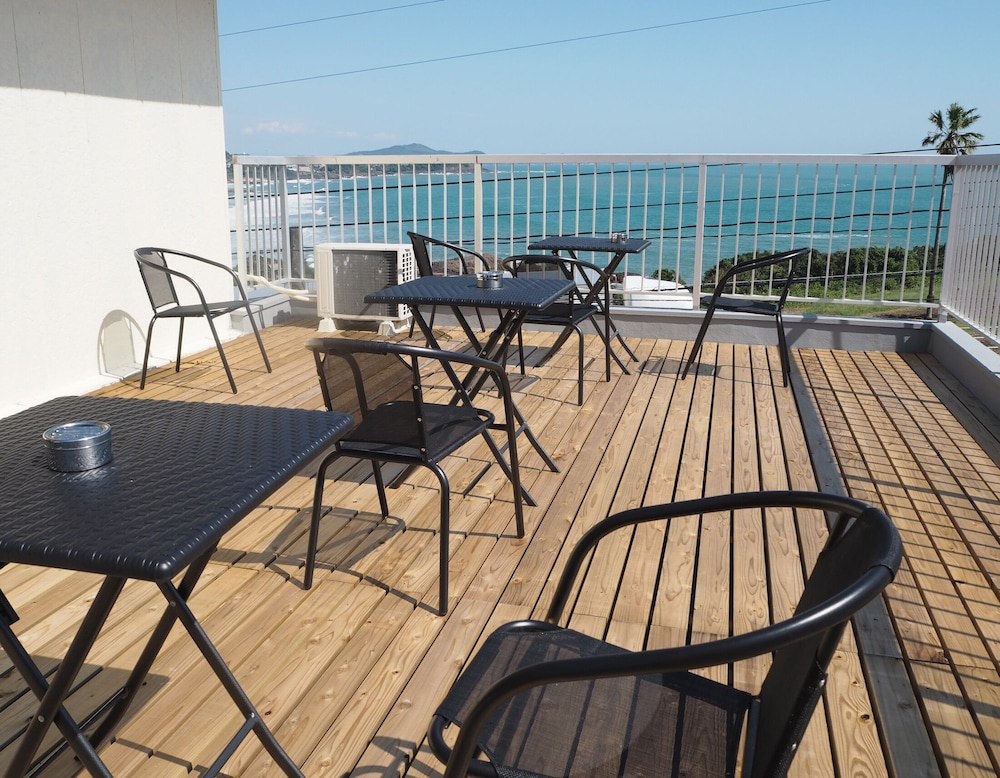 GUEST HOUSE & BEACH CAFE FUEGO 宮崎