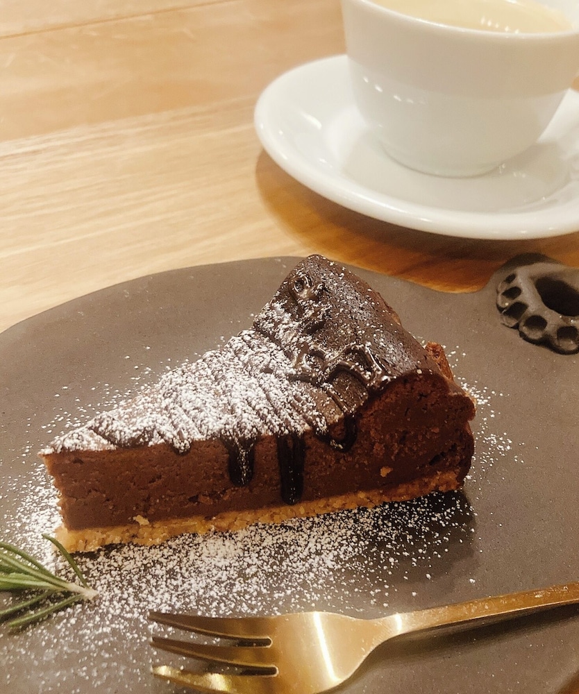 GUEST HOUSE & BEACH CAFE FUEGO 宮崎