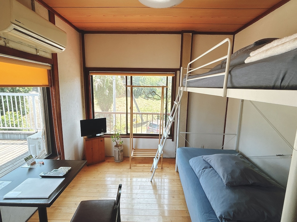 GUEST HOUSE & BEACH CAFE FUEGO 宮崎