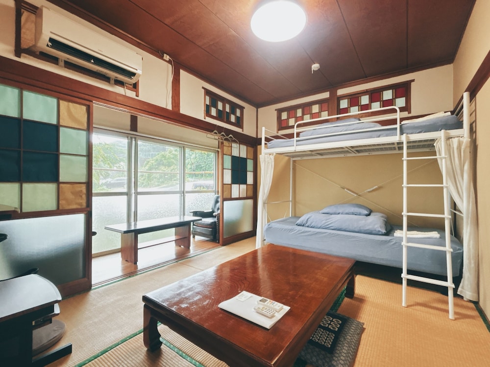 GUEST HOUSE & BEACH CAFE FUEGO 宮崎