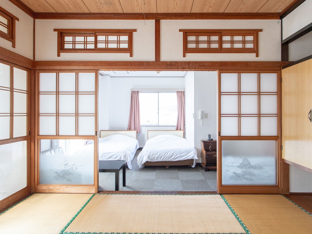 HOTEL 鶴 川内 鹿児島