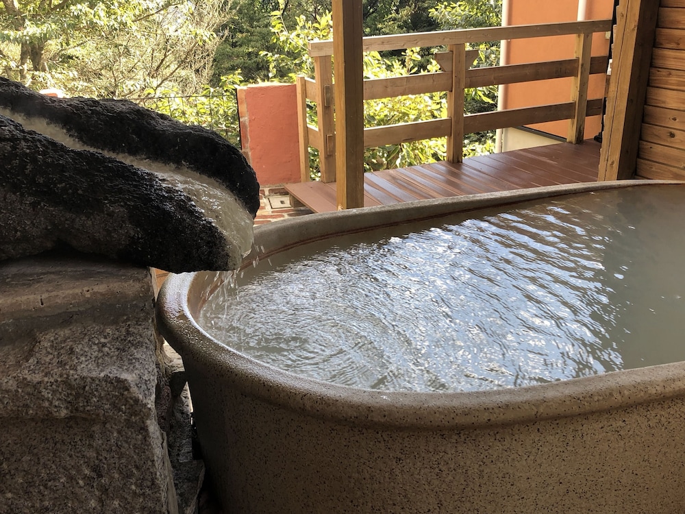 ヴィラ モンペトル 鹿児島