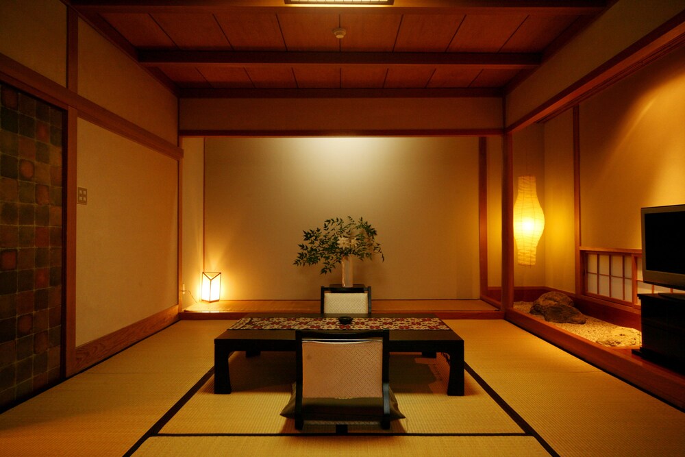 手塚RYOKAN 鹿児島