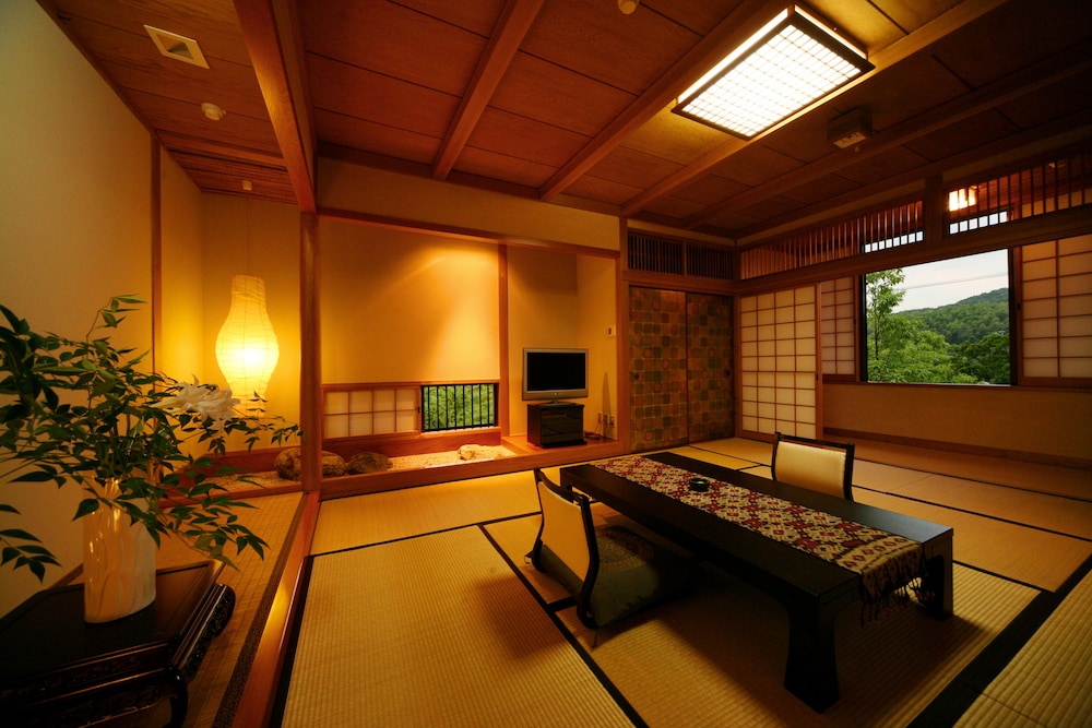 手塚RYOKAN 鹿児島