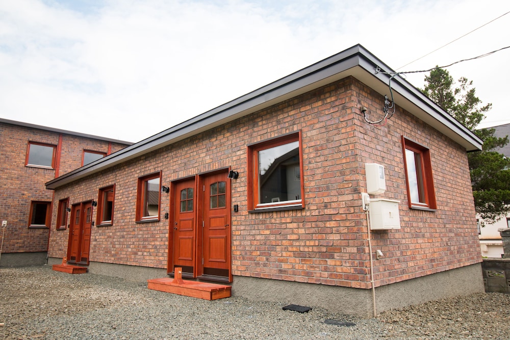 BRICK HOUSE ふらの 旭川